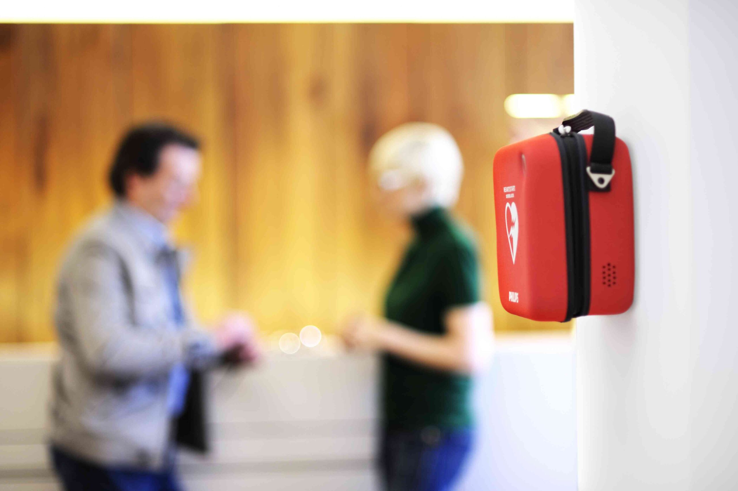 How to choose the right AED? These are key features to compare